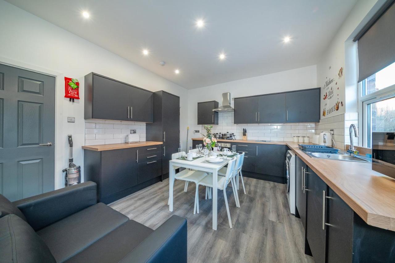 *Rc12S* For Your Most Relaxed & Cosy Stay + Free Parking + Free Fast Wifi * Leeds  Exterior foto